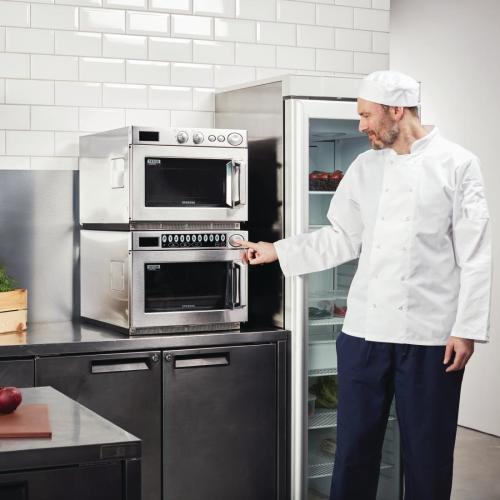 Samsung Microwave Programmable Heavy Duty - 1850watt 26Ltr