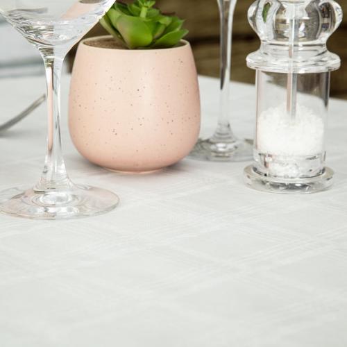 Fasana Professional Banquet Roll Damask - 1200mm x 50m (Single)