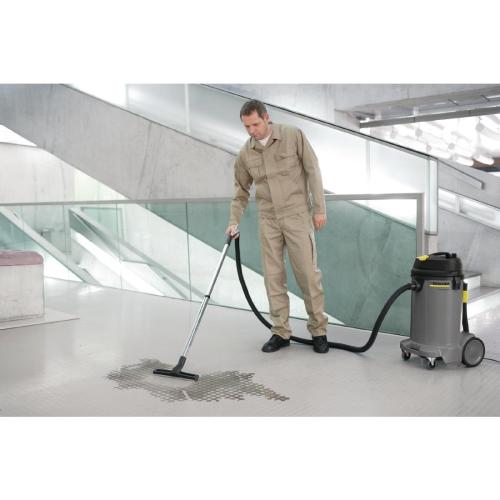 Karcher Wet & Dry Vacuum 48Ltr NT48/1