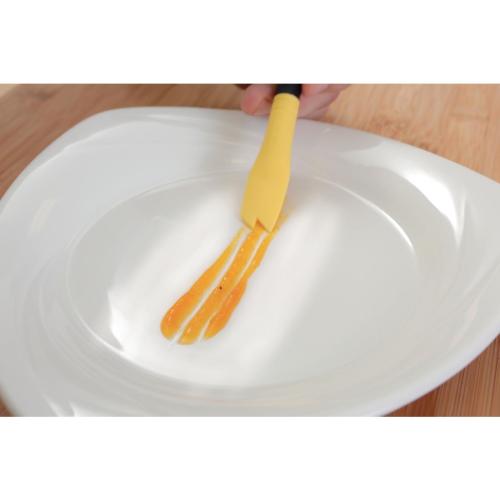 Mercer Culinary Silicone Plating Brush - Saw Tooth