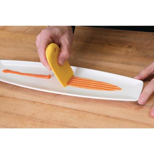 Mercer Culinary Silicone Plating Wedge - Saw Tooth