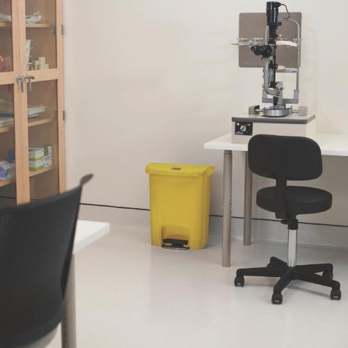 Rubbermaid Slim Jim Step on Resin Front Pedal Yellow - 30Ltr