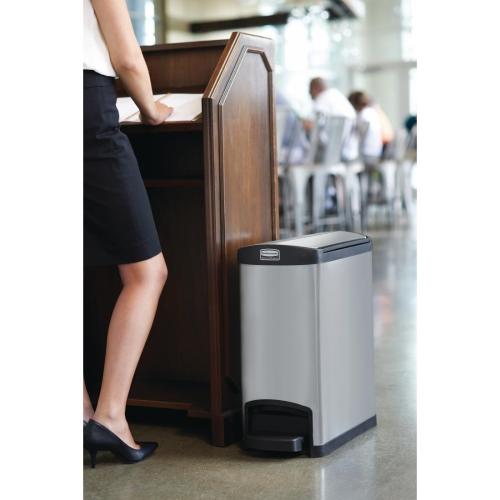 Rubbermaid Slim Jim Step on End Step Stainless Steel - 30Ltr