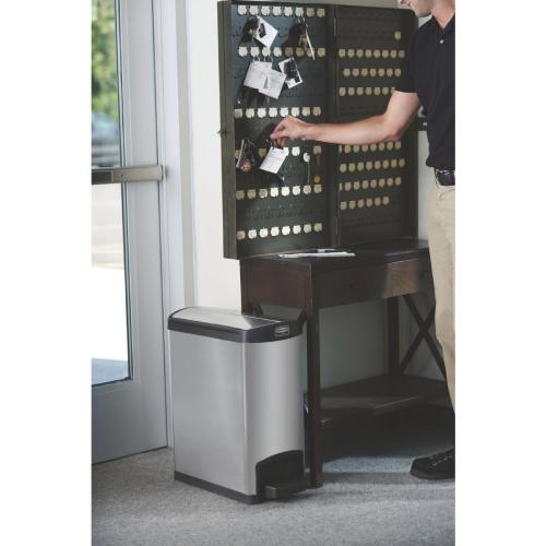 Rubbermaid Slim Jim Step on End Step Stainless Steel - 30Ltr