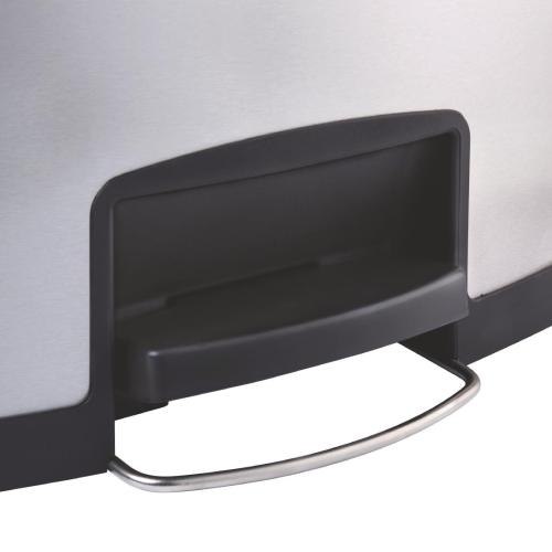 Rubbermaid Slim Jim Step on Front Step Stainless Steel - 30Ltr