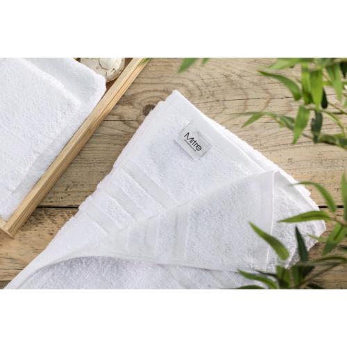 Comfort Nova Towels White - Bath Towel - 70x137cm