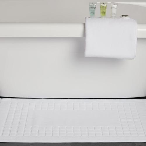 Luxury Savanna Towels White - Bath Mat 50x80cm