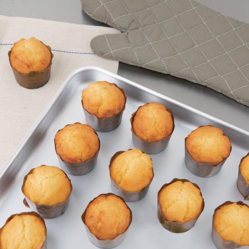 Vogue Bakewell Pan Aluminium - 520x420x40mm 20 1/2x16 1/2x1 1/2"