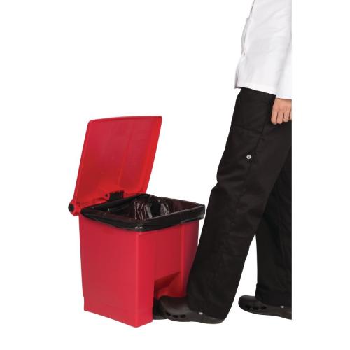 Rubbermaid Step-On Container Red - 30.5Ltr