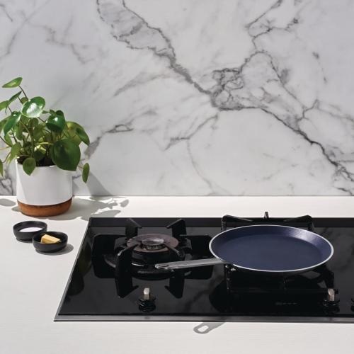 Vogue Crepe Pan Non-Stick Teflon Platinum Plus Aluminium- 260x20mm 10 2/9x0 3/4"